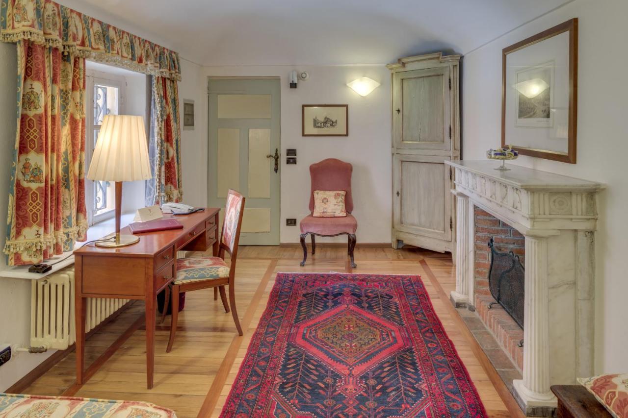 Castello Rosso Hotell Costigliole Saluzzo Exteriör bild