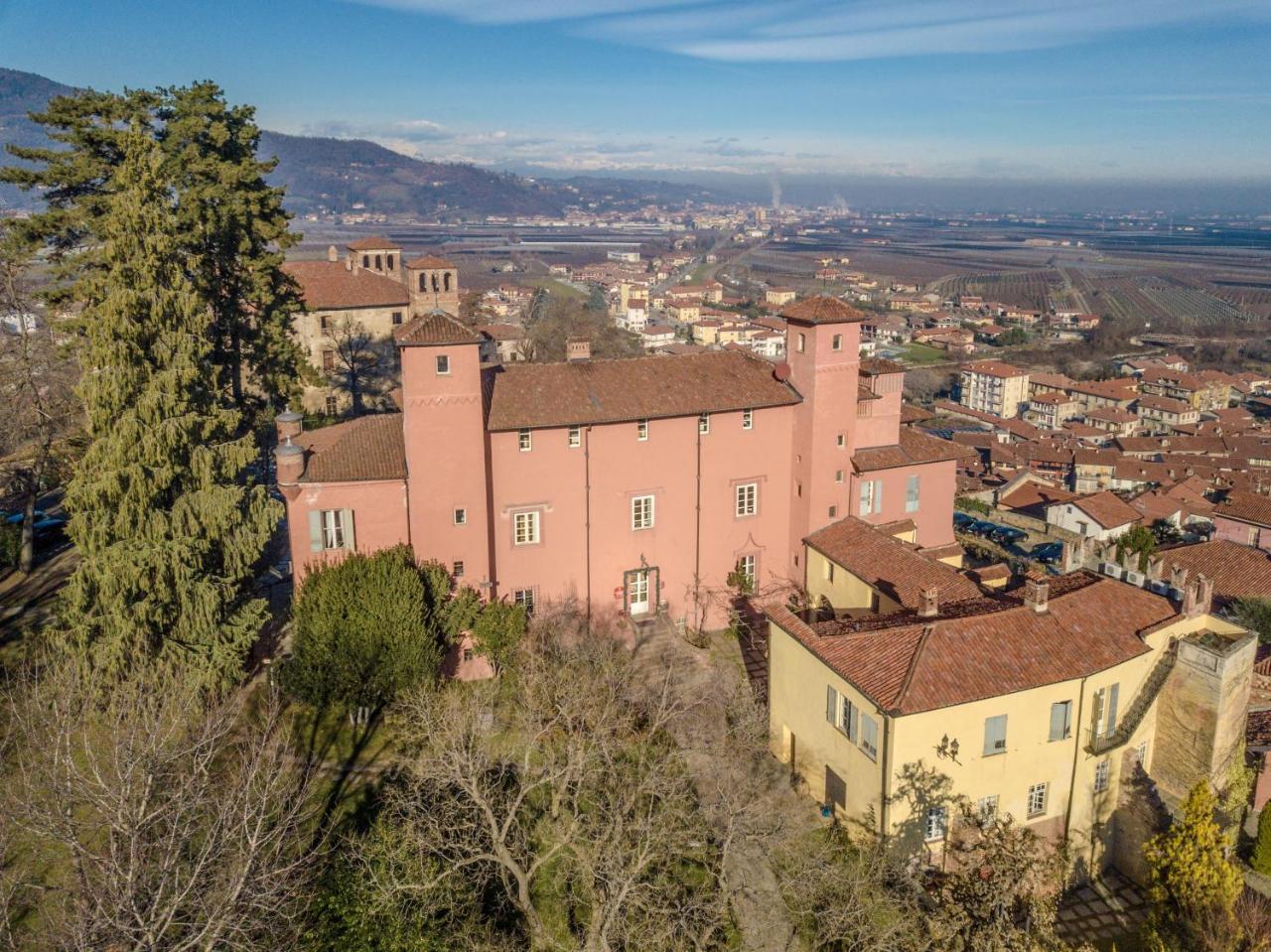 Castello Rosso Hotell Costigliole Saluzzo Exteriör bild